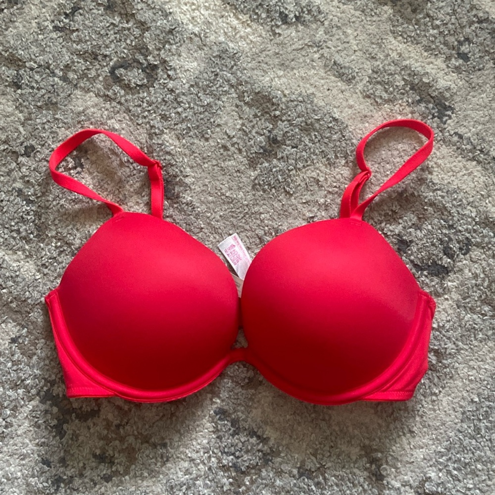 PINK wear everywhere super push up bra